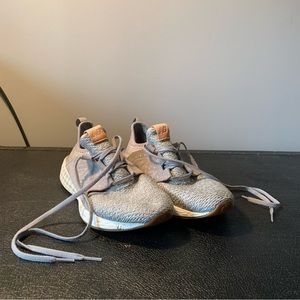 New Balance Women’s 8.5 Fresh Foam Running Shoes Gray